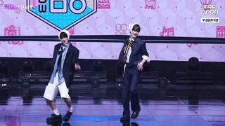 Kenapa kau menari dengan sangat imut?