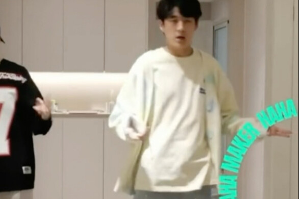 Lý Tân và Ký Diệp nhảy múa — cái kiểu nhảy nhẹ nhàng của cô Lý Tân này sướng thật!