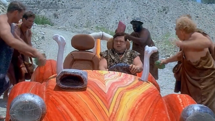 Người nguyên thủy dùng cá sấu cạo râu, khủng long làm cần cẩu, còn chỉ có người nghèo mới được lái s