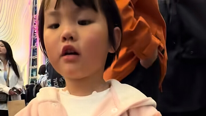 Tiểu đạo hữu bốn tuổi rưỡi!