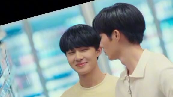 ยกแบบนี้ก็ยกแบบลีพิคเจอร์สโชว์รถพบขา