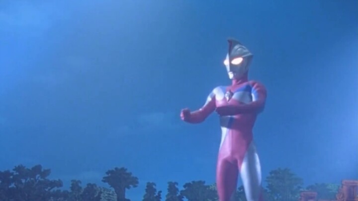 [Ultra Clip] Nikmati pertempuran Gauss Corona yang dahsyat dan dahsyat