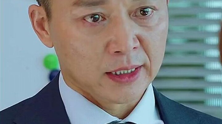 If I’m not mistaken, this woman actually thinks she’s in the right?