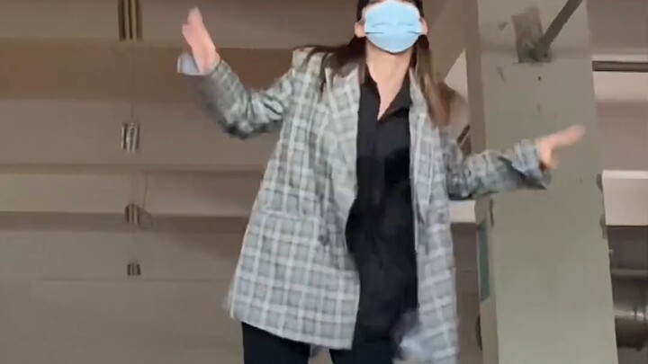Dancing Love Theory without a jacket is like not dancing at all Lee Taeyong's Love Theory cover
