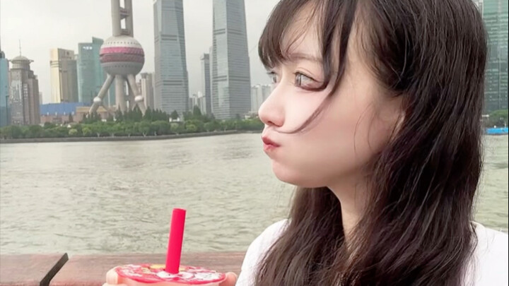 Katanya kalau minum Mixue di Shanghai bakal diserang Oriental Pearl Tower?