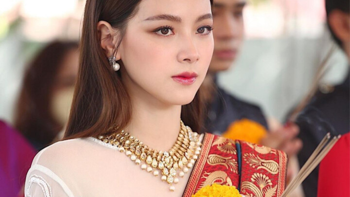 Phải nói là Tiểu Thủy thực sự có thể chinh phục mọi phong cách.