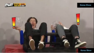Running man hình phạt hất nước kiểu mới cực tấu hài 1  #videogiaitri