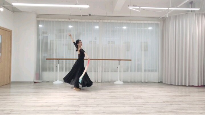 Múa cổ điển\Múa khăn "Sumuzha"