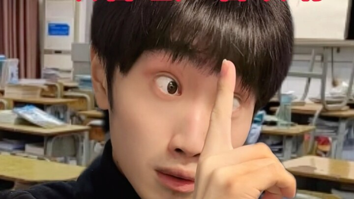 لحظات حقيقية من النوم في المدرسة