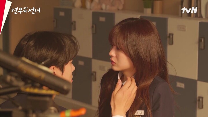 Behind the scene (BTS) Head over heels (HOH) Kissing scene HD