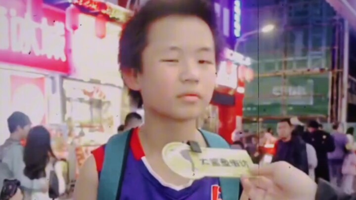 “ทำไมถึงไม่ขึ้นล่ะ? ก็แค่ตีหมา นี่มันเกียรติยศชัดๆ ได้ขึ้นประวัติครอบครัวด้วยนะ”