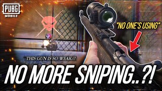 NO ONE'S USING THIS GUN IN PUBG MOBILE😳 - PUBG MOBILE | SOLO vs SQUADS