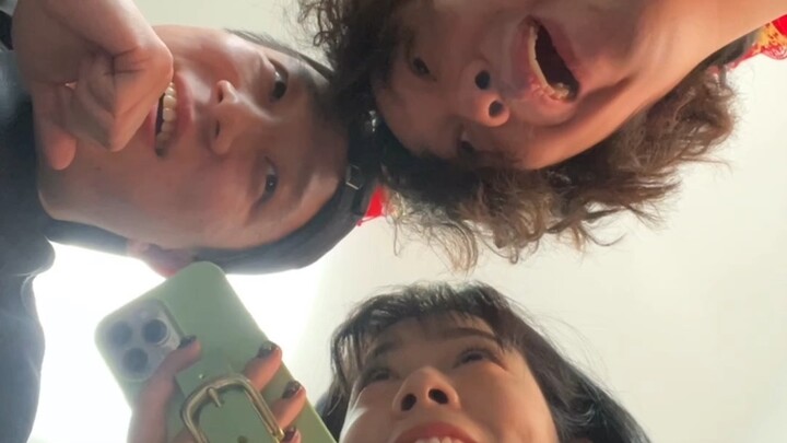 الأخت ياو هي من تعرف كيف تدير الحياة بشكل أفضل