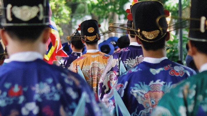 (中文字幕) 古装越服视频【百花步行】