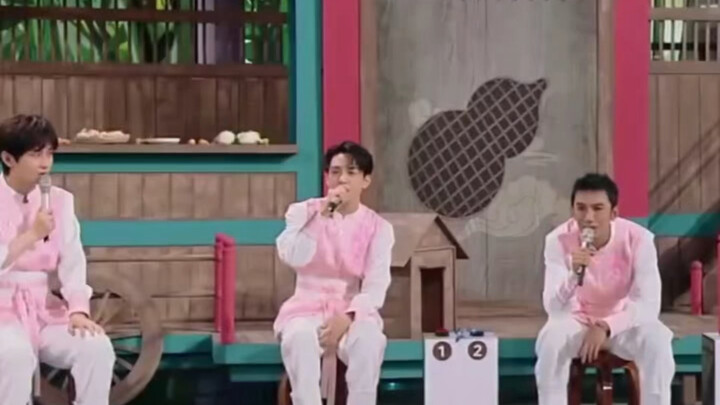 จ้าวลี่อิ่ง ดูสิเธอได้รับการยอมรับจากผู้คนมากมายขนาดนี้ ความลำบากทั้งหลายก็สิ้นสุดลงแล้ว เหลือแต่ควา