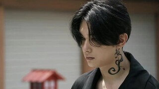 〖Tokyo Avengers〗 Versi live-action dari Mikey Dong memiliki rambut hitam.