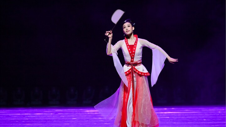 [The 18th Beijing Dance Compe*on] Beijing Dance Academy classical dance repertoire "Looking Away 