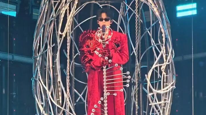 Liu Yuning's concert day 2 @Hangzhou, song 探险家