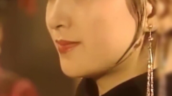 Oh my god! Back then, Empress Dowager Cian was absolutely breathtakingly beautiful.