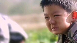 小女孩的一个举动，竟收获一堆男人的倾慕！