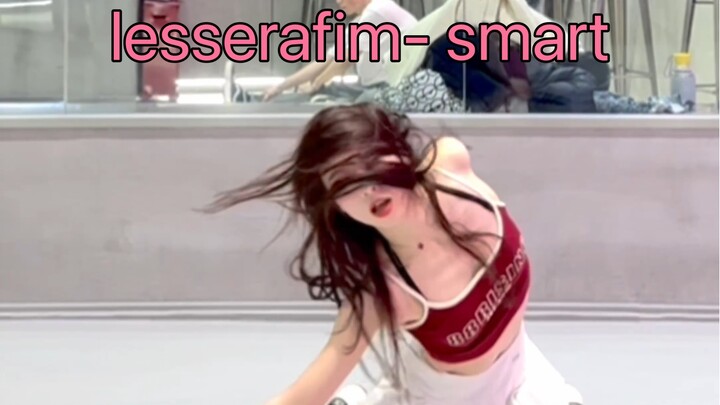 những người kpop có mái tóc afro riêng của họ lessafim- thông minh