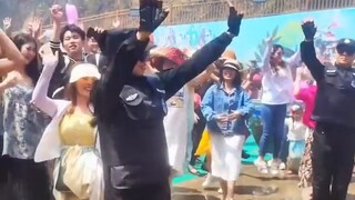 Khi các cầu thủ chuyên nghiệp cũng tham gia lễ hội Songkran