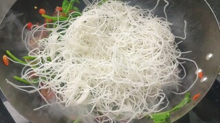 富婆抛个粉丝吃吃