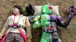 Simak adegan lucu di Kamen Rider W: Two Riders