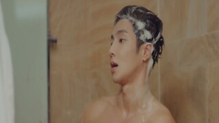 Anak laki-laki Cina mandi vs anak laki-laki Korea mandi vs anak laki-laki Thailand mandi