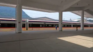 Bullet train   Lao china Railway business class tour 4K   Lao-china   living in
