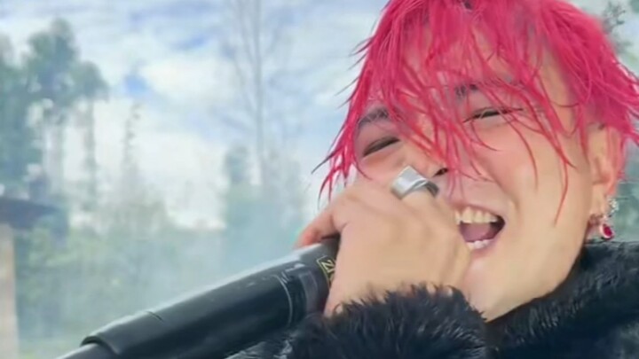 Lại bị “khóa cứng” rồi, cái “bigbang” này đúng là quá đỉnh luôn