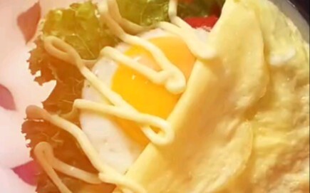 الطريقة الصحيحة لتناول فطيرة البيض