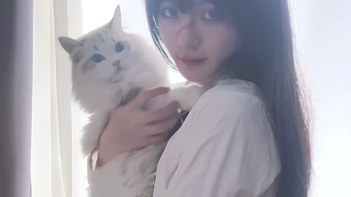 Em sẽ luôn ở bên anh, đúng không?