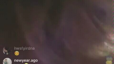 เจ้าพ่อเสียงสูงแบบนอนราบ! 0529 แบคฮยอนไลฟ์บนอินสตาแกรมร้องเพลง “Golden Country” พร้อมโชว์จิตวิญญาณแร