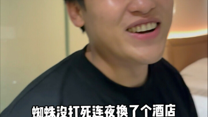 Ai chịu nổi chuyện này đây mọi người ơi