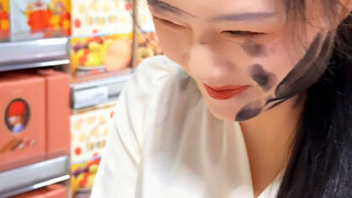 Đưa cô ấy đi sinh nhật...