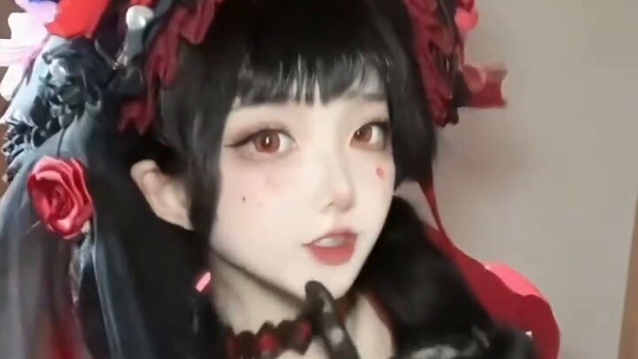 Video trừu tượng trên nền trời