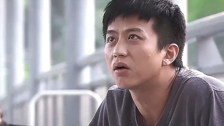 Young man spots a business opportunity in the city and nets tens of thousands, climbing all the way 