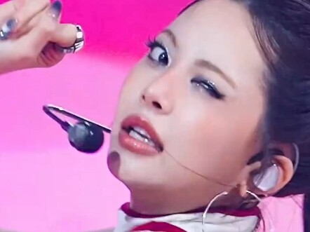 The choreography for "Chi" is so intense that even the official MCD team edited a version of it.