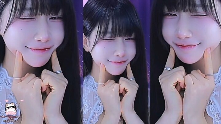 Lại đăng nữa là lại bị cấm vào phòng đen cả tháng.