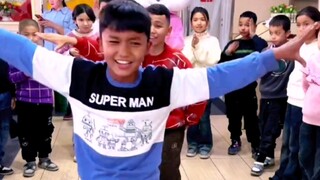 The sense of rhythm of Xinjiang people is unimaginable! Free-spirited, unrestrained, and loving free