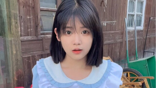文静小女生