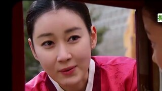 Kim Yoo-jung dalam kostum kuno, cantik dari masa kanak-kanak hingga dewasa