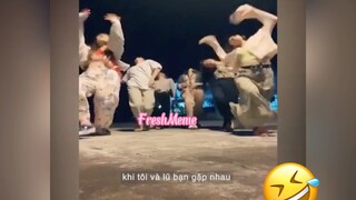 Khi tôi và lũ bạn gặp nhau