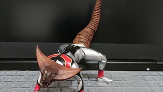不是，玩具还能这么玩，出来吧，哥莫迦！