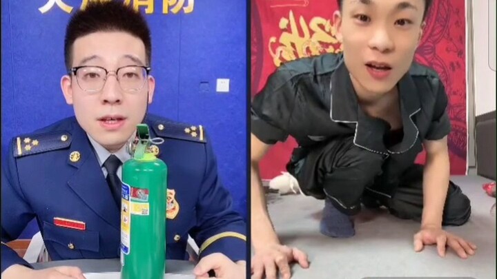 Cảnh sát phòng cháy chữa cháy Thiên Tân gặp phải Long Long “bàn tay ma quỷ”, quả là đậm chất showbiz