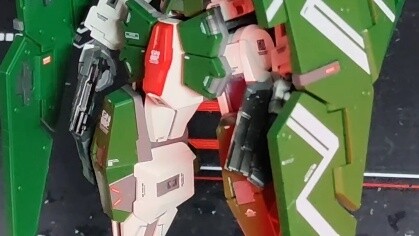 เพียงใช้สีแดงเรืองแสงโปร่งใสเล็กน้อยเพื่อให้ได้ Trans AM