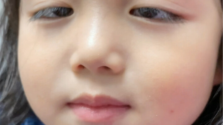 لقد نجت من هذه المحنة بفضل قدراتها الخاصة!