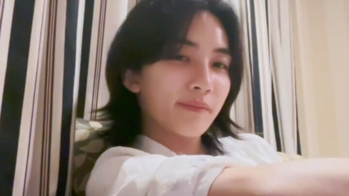 “Chả hiểu sao, Hàn Quốc lại mưa nữa à?”