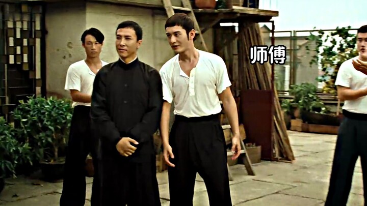 Tuan Ye: Sebaiknya jangan berkelahi.